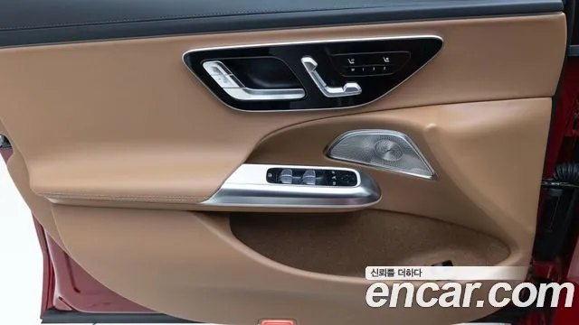 Mercedes-Benz E-Class — Фото автомобиля 15
