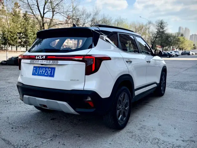 Kia Seltos — Фото автомобиля 6