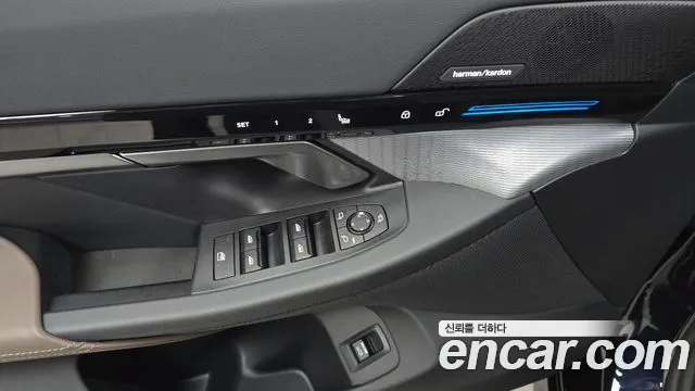 BMW 5 Series G60 — Фото автомобиля 23