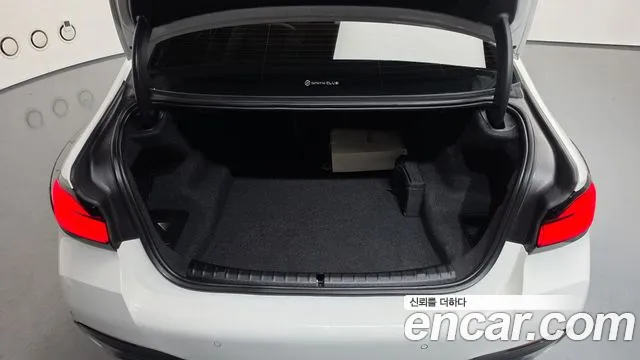 BMW 5 Series G30 — Фото автомобиля 26
