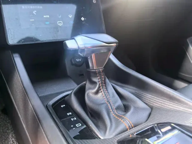 Dongfeng Yixuan GS — Фото автомобиля 9
