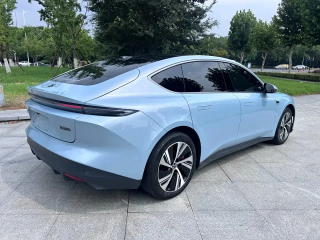 Nio ET5 — Фото автомобиля 6