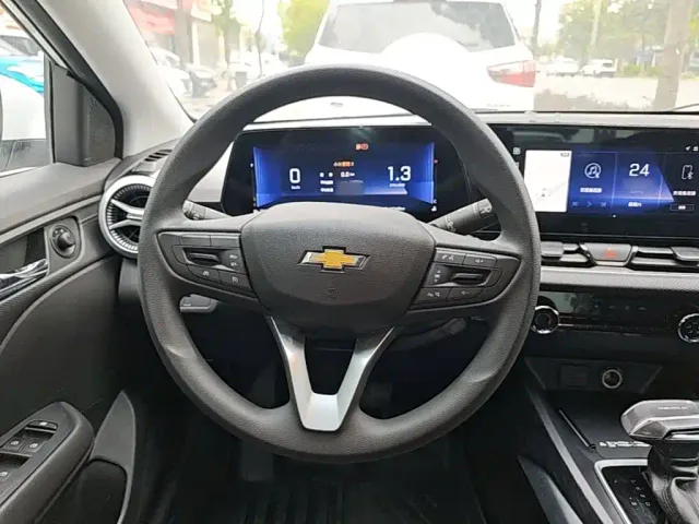 Chevrolet Monza — Фото автомобиля 10