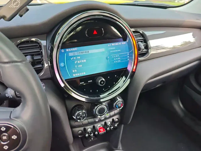 MINI Hatch — Фото автомобиля 18