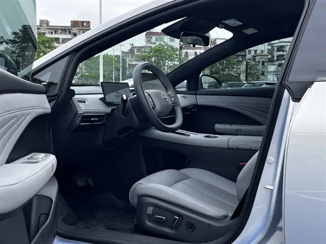 Nissan N7 — Фото автомобиля 11