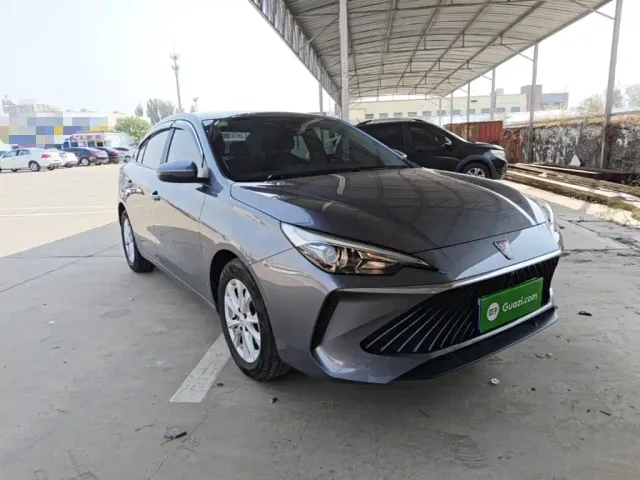 Roewe i5 — Фото автомобиля 3