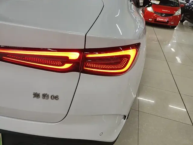 BYD Seal 06 — Фото автомобиля 7