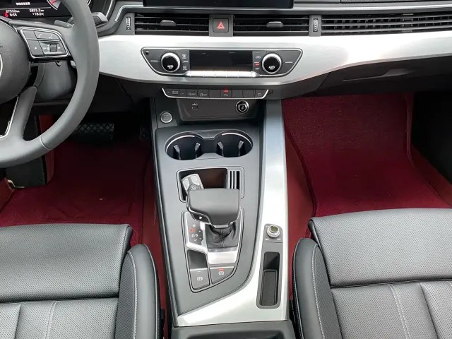 Audi A4L — Фото автомобиля 18