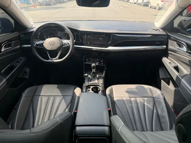 Volkswagen Passat — Фото автомобиля 12