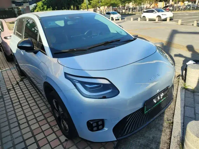 GAC Aion UT — Фото автомобиля 3