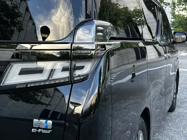 Toyota Vellfire — Фото автомобиля 15