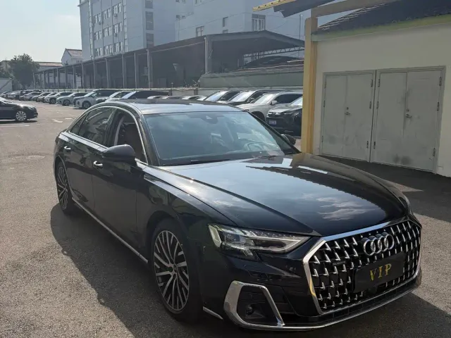 Audi A8 — Фото автомобиля 2
