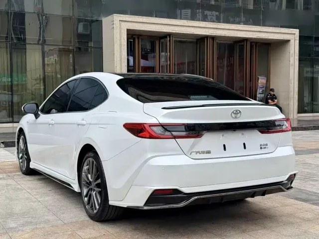 Toyota Camry — Фото автомобиля 16