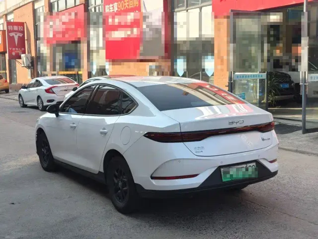 BYD Qin PLUS — Фото автомобиля 7