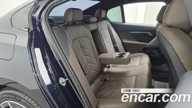 BMW 5-Series — Фото автомобиля 4