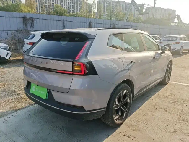 Volvo XC70 Plug-in Hybrid — Фото автомобиля 6
