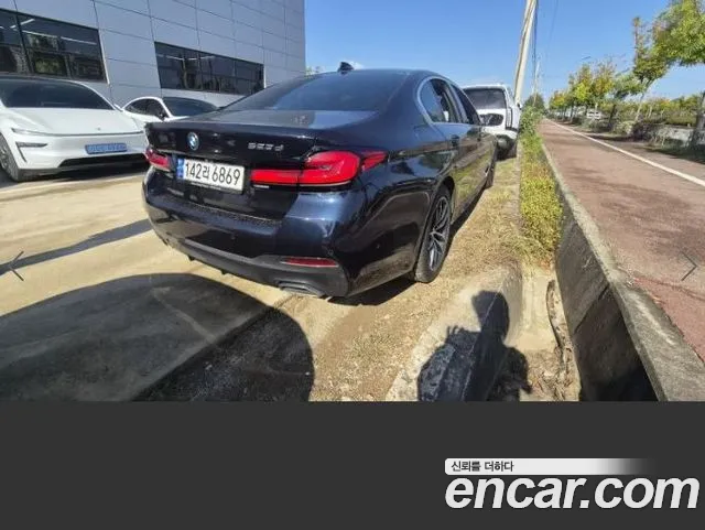 BMW 5 Series G30 — Фото автомобиля 4