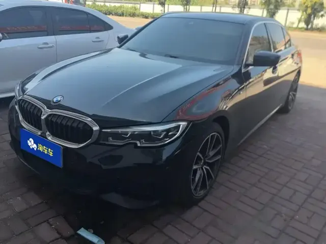 Фотография автомобиля — BMW 3 Series