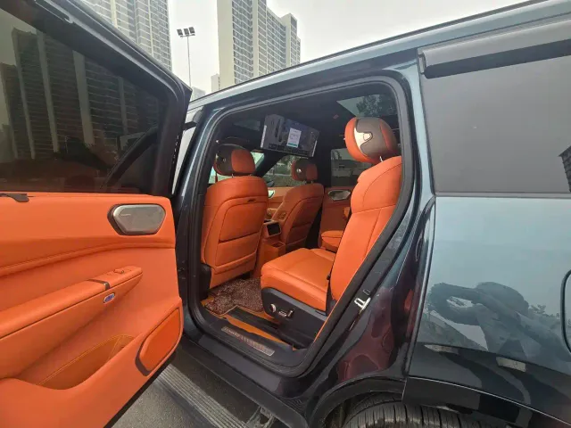 Lynk & Co 900 — Фото автомобиля 6