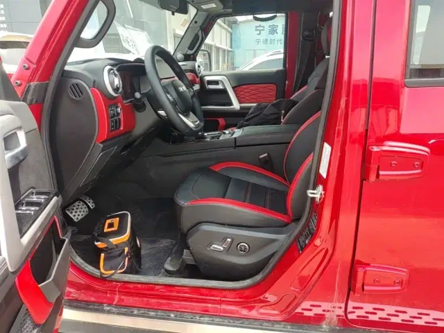 BAIC BJ40 — Фото автомобиля 14
