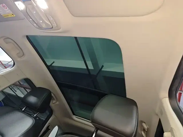 Roewe RX5 — Фото автомобиля 17
