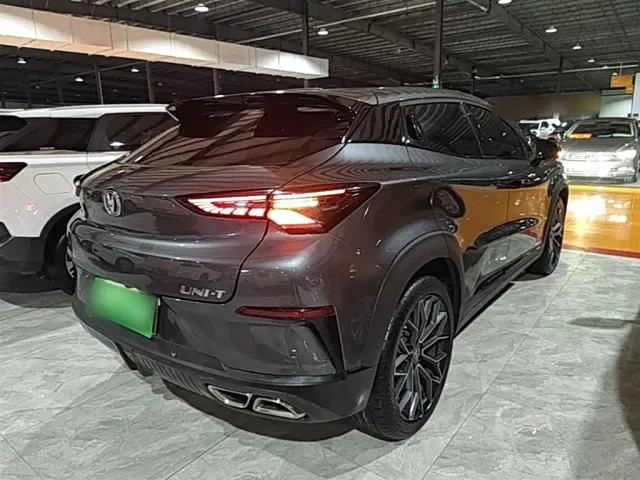 Changan UNI-T — Фото автомобиля 6