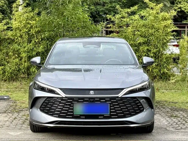 BYD Qin L — Фото автомобиля 15