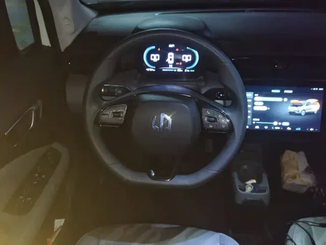Leapmotor T03 — Фото автомобиля 14