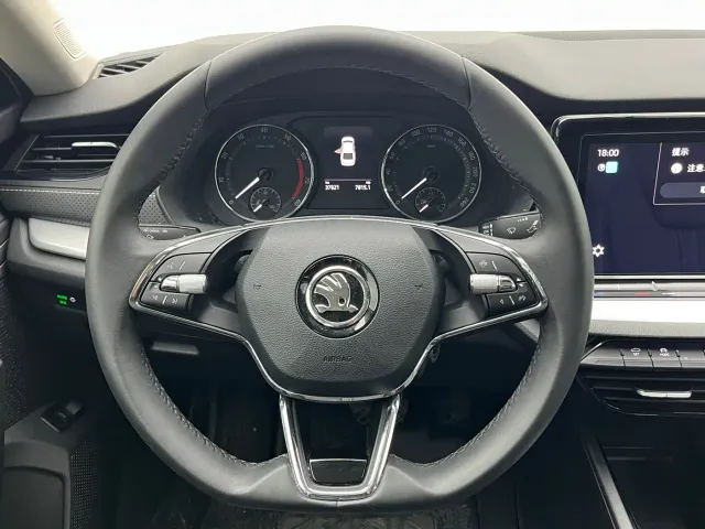 Skoda Octavia — Фото автомобиля 11