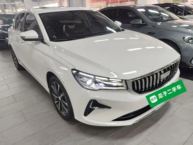 Geely Emgrand — Фото автомобиля 3