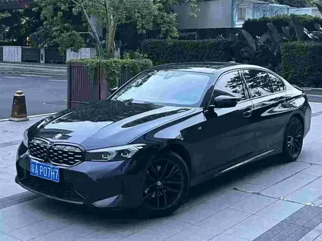 BMW BMW 3 Series 2023 325Li M Sport Black Night Package — Фото автомобиля 2