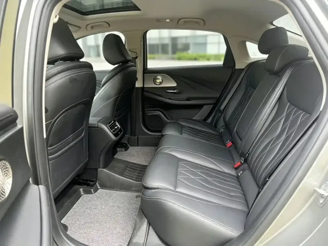 Chery Arrizo 8 2022 1.6T DCT Yi — Фото автомобиля 5