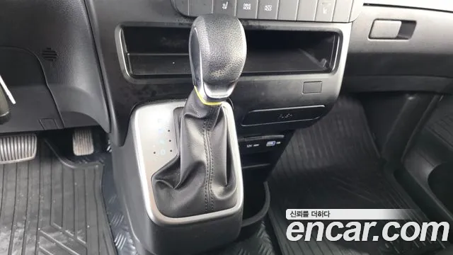 Hyundai Staria Staria Карго 5 мест — Фото автомобиля 9