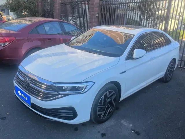 Фотография автомобиля — Volkswagen Sagitar