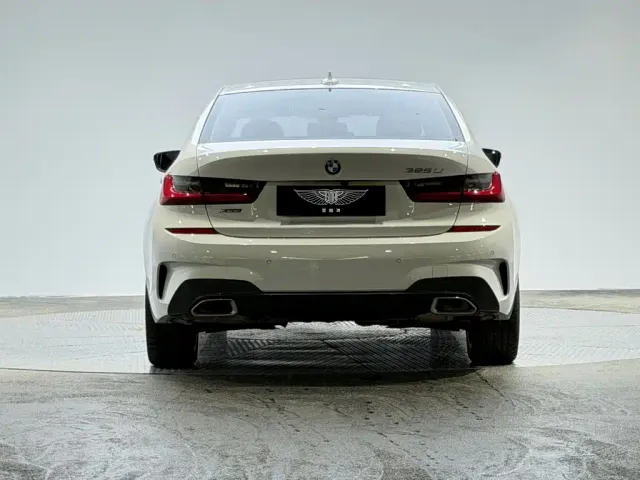 BMW BMW 3 Series 2022 325Li xDrive M Sport Package — Фото автомобиля 3