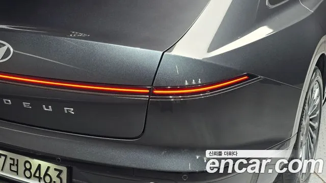 Hyundai Grandeur GN7 — Фото автомобиля 8