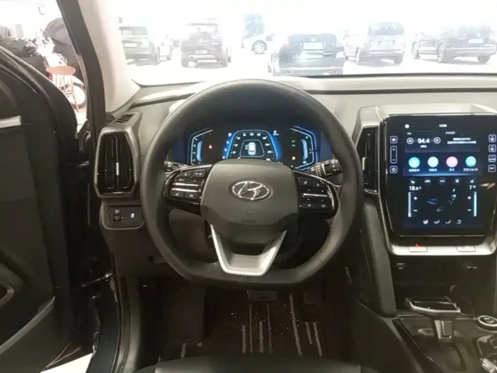 Hyundai Beijing Hyundai ix35 2021 2.0L Automatic 2WD GLS Leading Edition — Фото автомобиля 6
