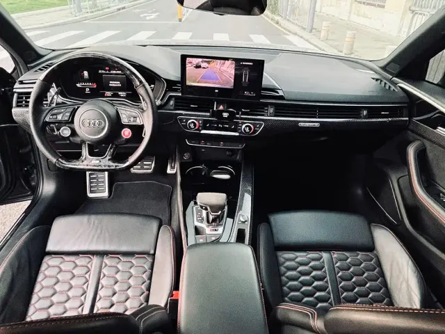 Audi RS 4 — Фото автомобиля 7