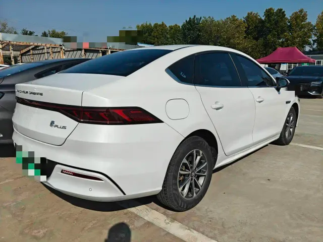 BYD Qin PLUS — Фото автомобиля 7