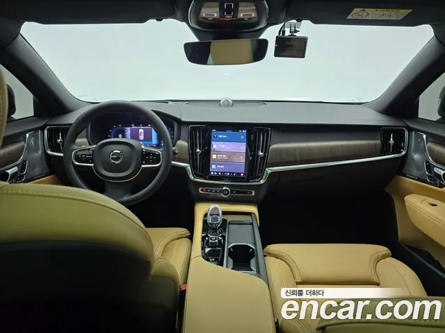 Volvo V90 — Фото автомобиля 8