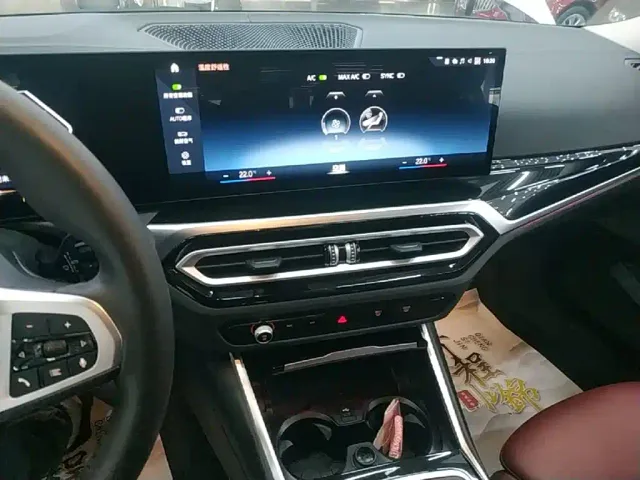 BMW i3 — Фото автомобиля 12