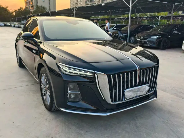 Hongqi H5 — Фото автомобиля 3