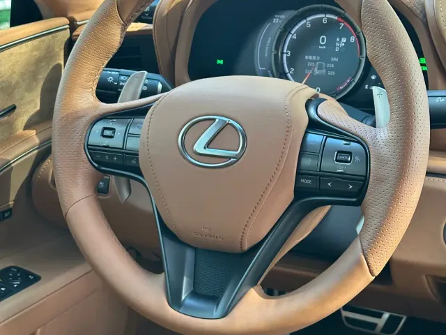 Lexus LC — Фото автомобиля 19