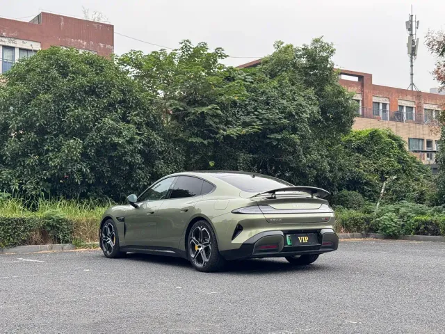 Xiaomi SU7 — Фото автомобиля 4
