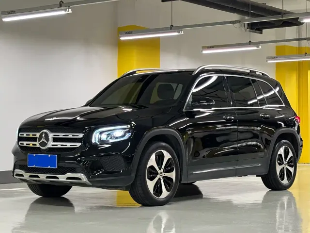 Фотография автомобиля — Mercedes-Benz GLB-Class