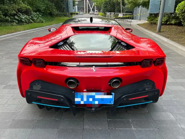 Ferrari SF90 — Фото автомобиля 6