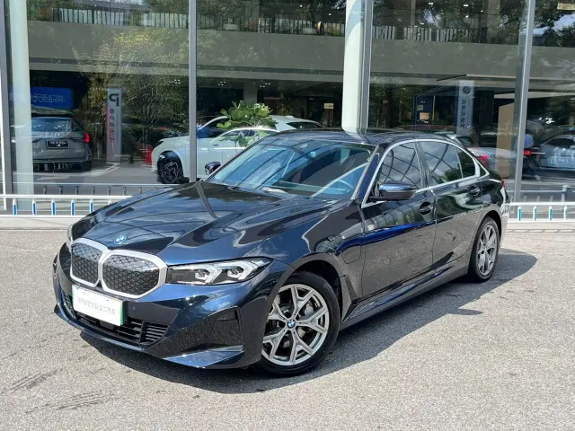 Фотография автомобиля — BMW i3