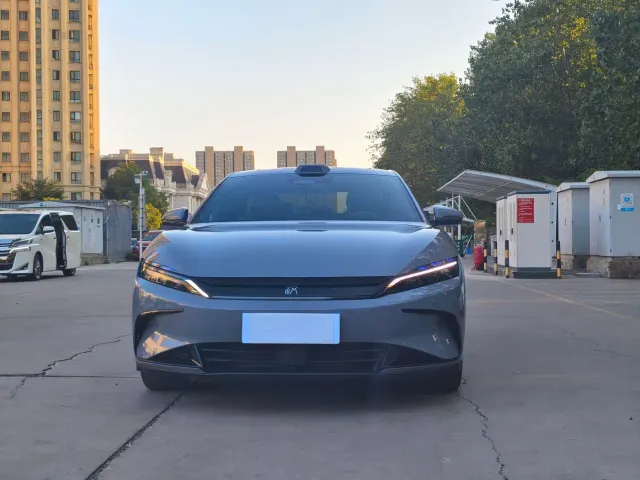 BYD Han — Фото автомобиля 2