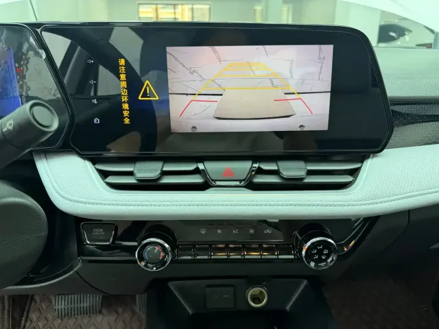 Chevrolet Monza — Фото автомобиля 14