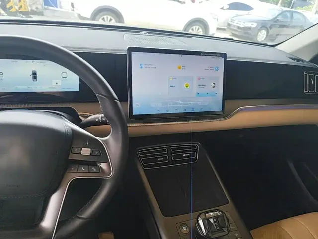 BYD Song Pro New Energy 2025 2nd Gen DM-i 115KM Surpassing Type — Фото автомобиля 9